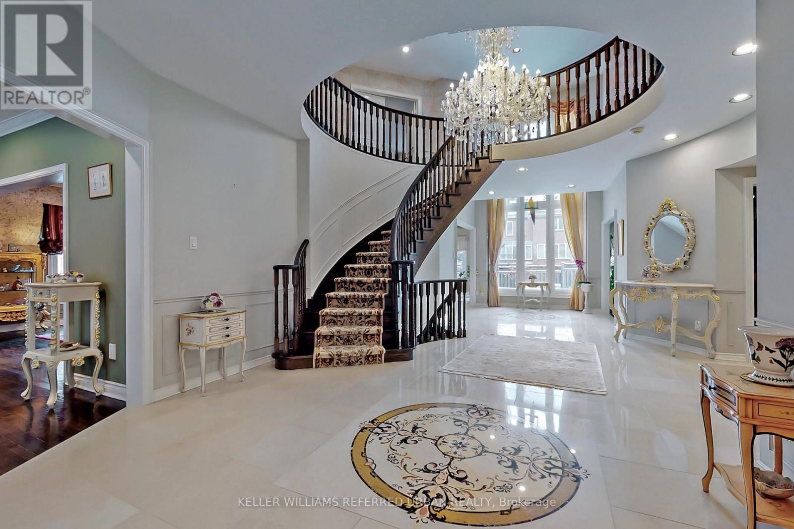 Property at 28 EDMUND CRESCENT image 3