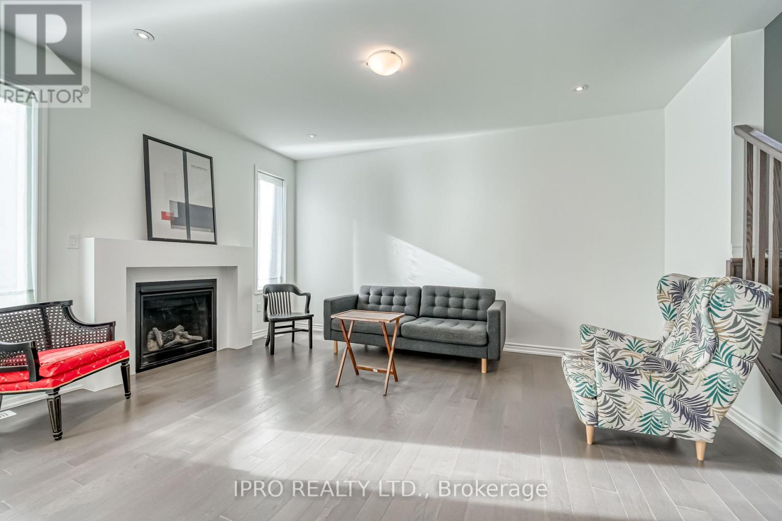 49 Mcbride Trail, Barrie, Ontario  L9J 0Y8 - Photo 8 - S12036381