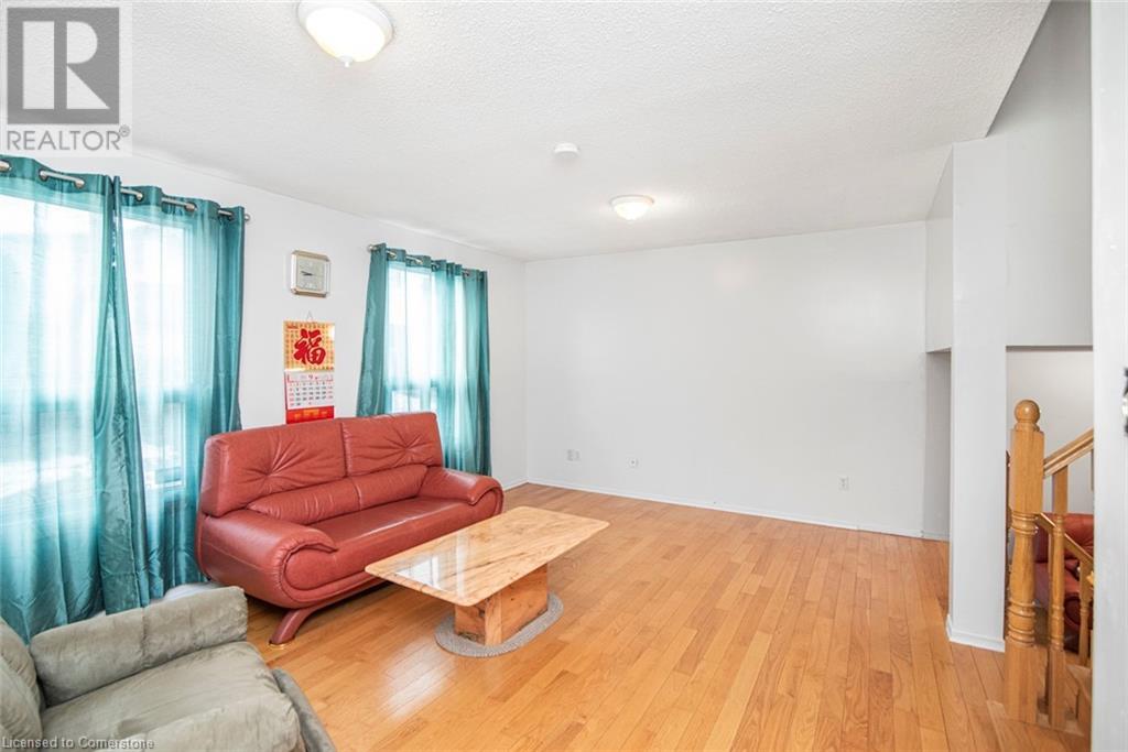 Property at 366 FRANKLIN Drive image 3