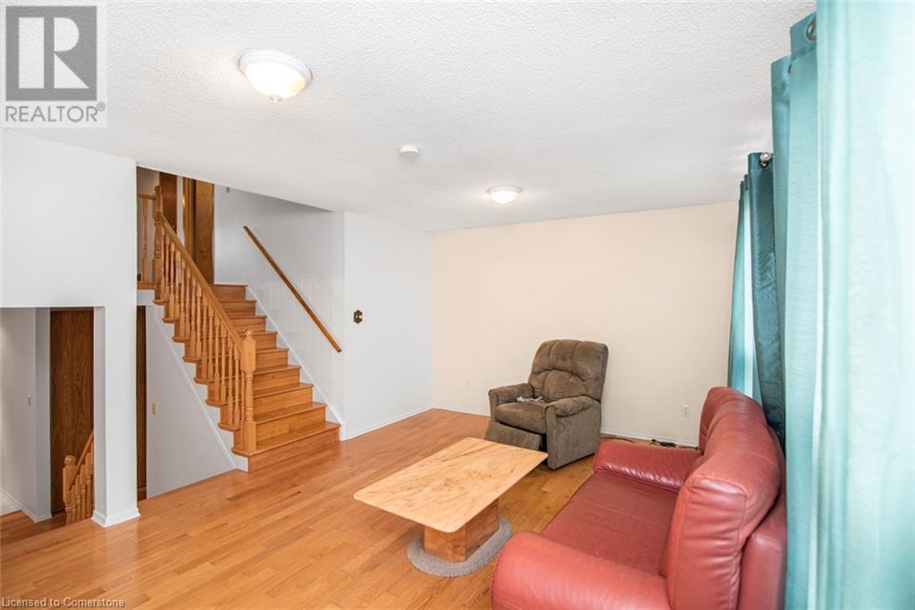 Property at 366 FRANKLIN Drive image 4