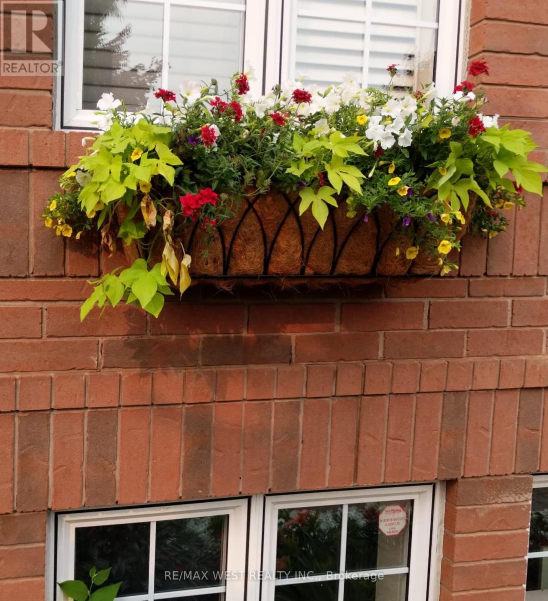 Property at 2223 LAPSLEY CRESCENT image 4