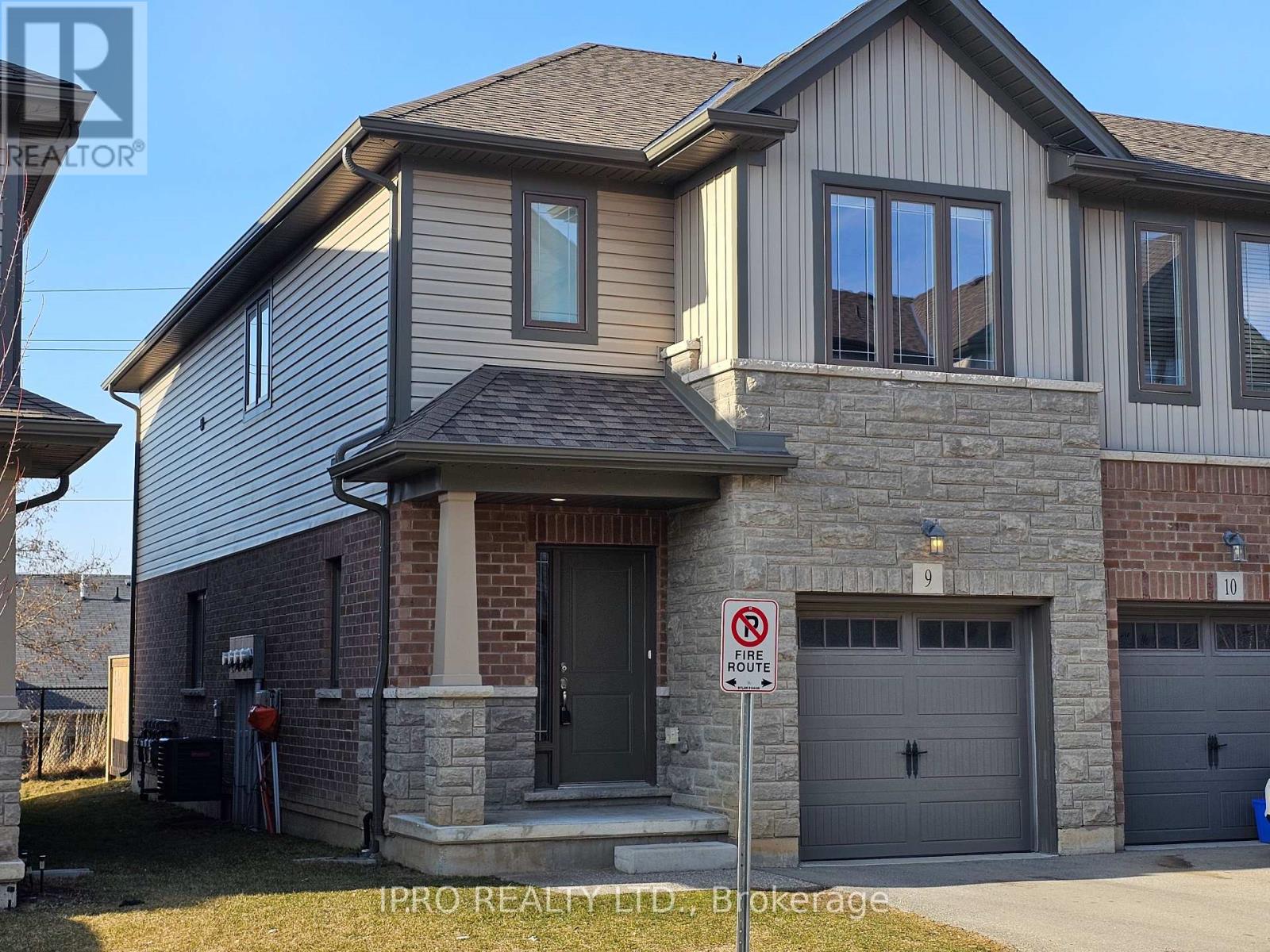 Property at 9 - 77 DIANA AVENUE image 1