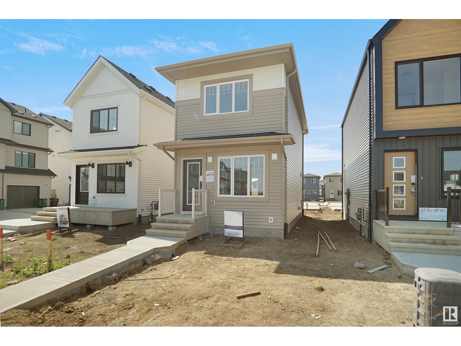 Property at 2043 210 ST NW image 3
