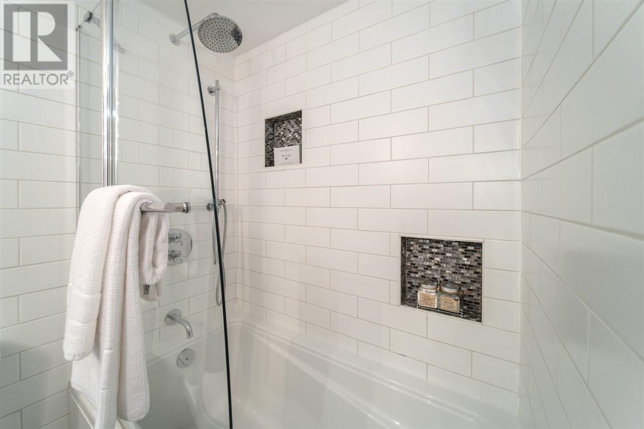 201 2025 W 2nd Avenue, Vancouver, British Columbia  V6J 1J6 - Photo 6 - R2973670