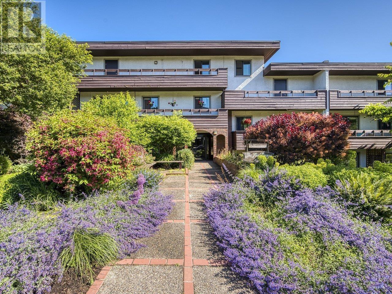 Property at 201 2025 W 2ND AVENUE image 1