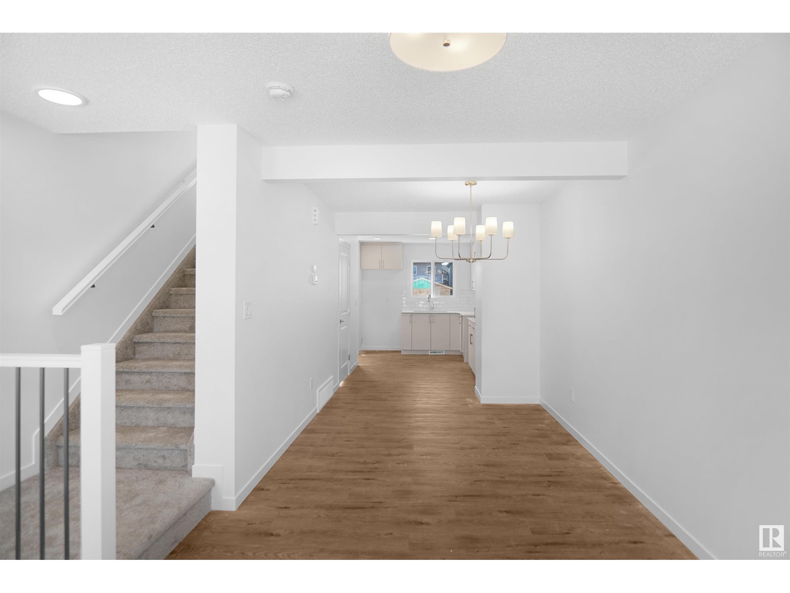 Property at 2039 210 ST NW image 5