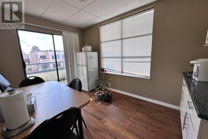 210 4400 Hazelbridge Way, Richmond, British Columbia  V6X 3R8 - Photo 1 - C8067629