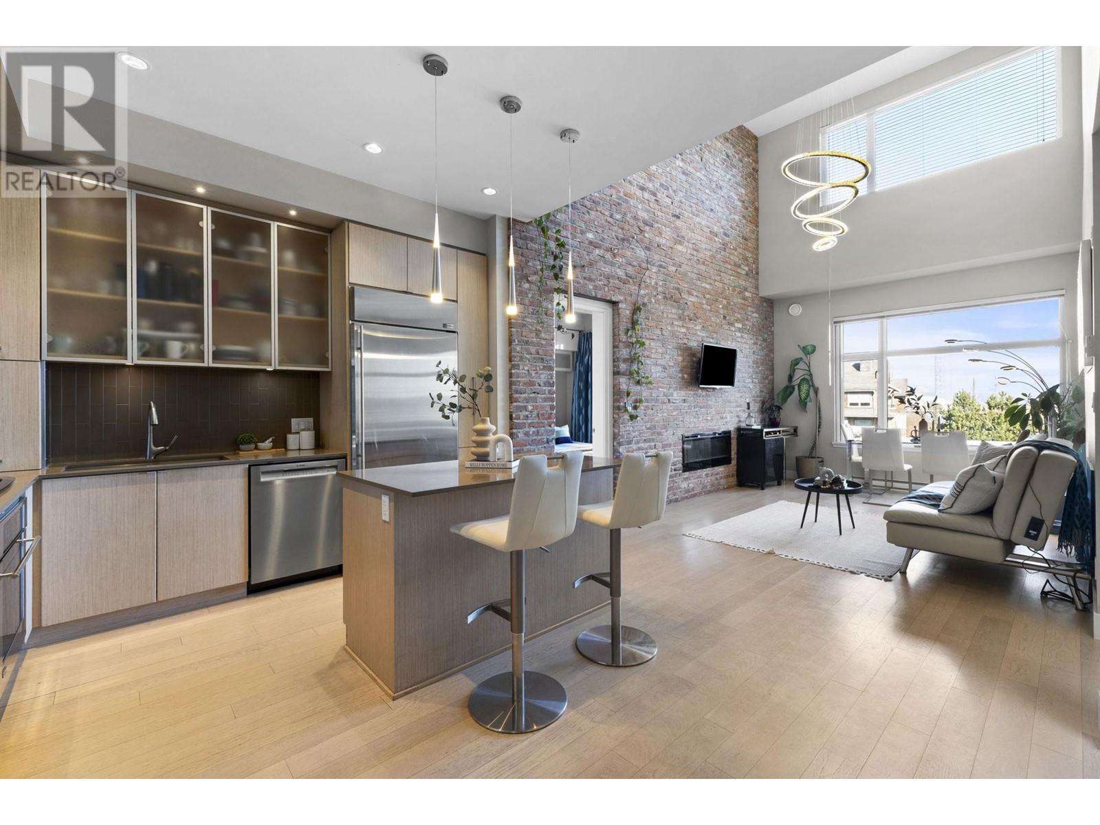 408 260 SALTER STREET, new westminster, British Columbia