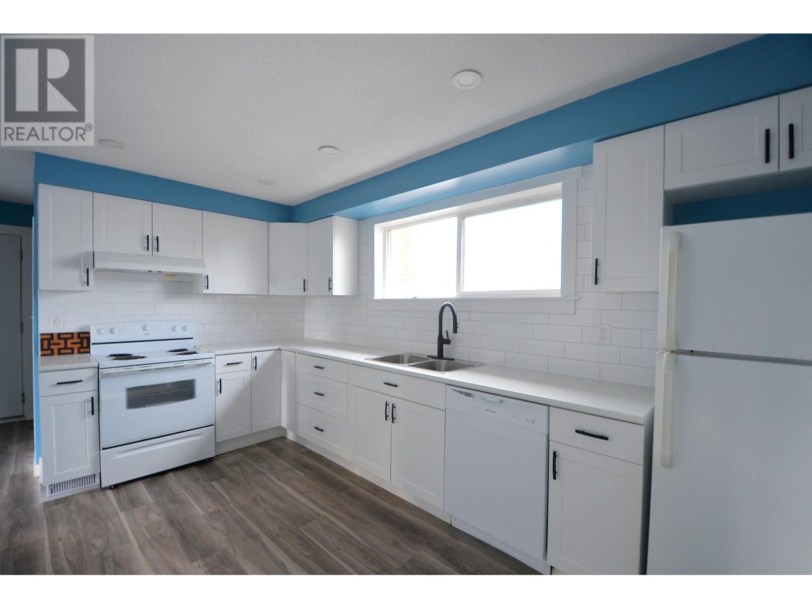 Property at 2440 15TH AVENUE image 3