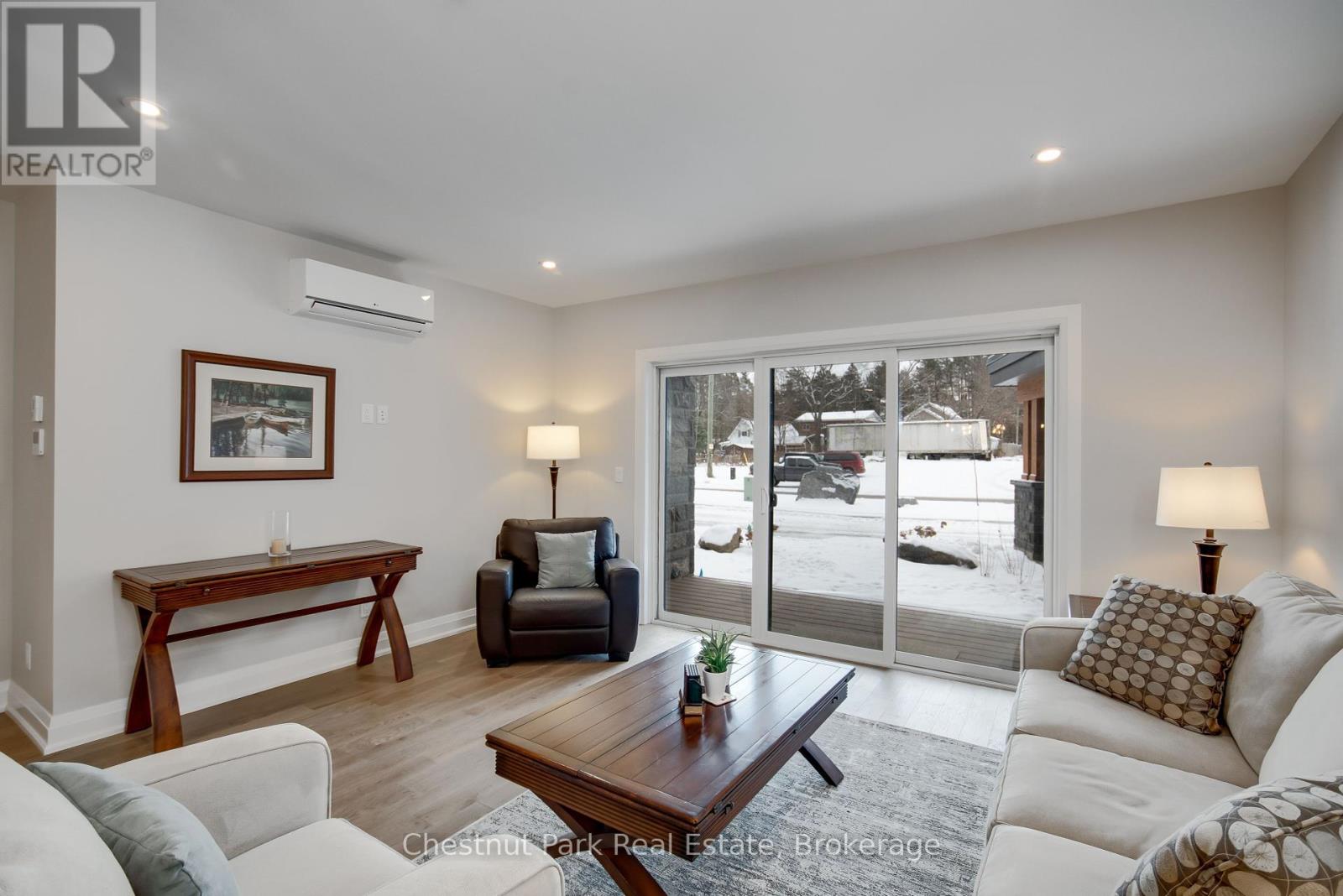 205 - 200 Anglo Street, Bracebridge, Ontario  P1L 1G4 - Photo 11 - X12036471