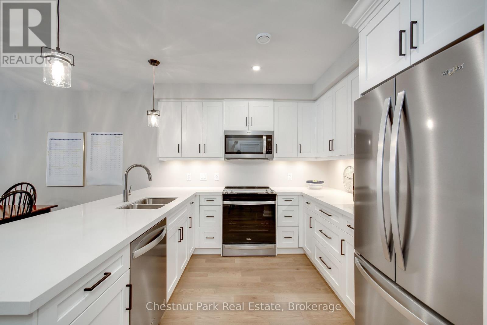 205 - 200 Anglo Street, Bracebridge, Ontario  P1L 1G4 - Photo 7 - X12036471