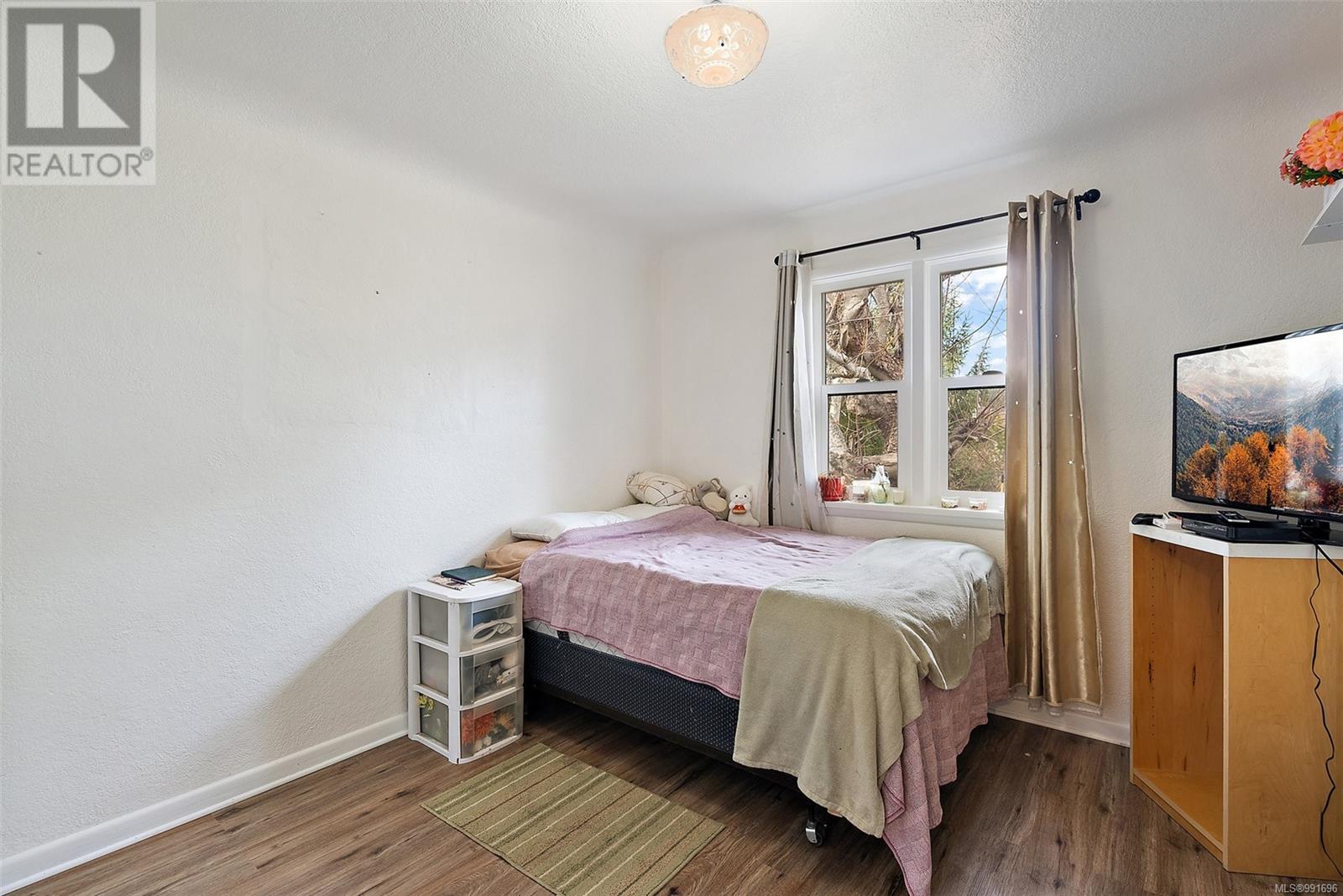 920 Lodge Ave, Saanich, British Columbia  V8X 3A8 - Photo 12 - 991696