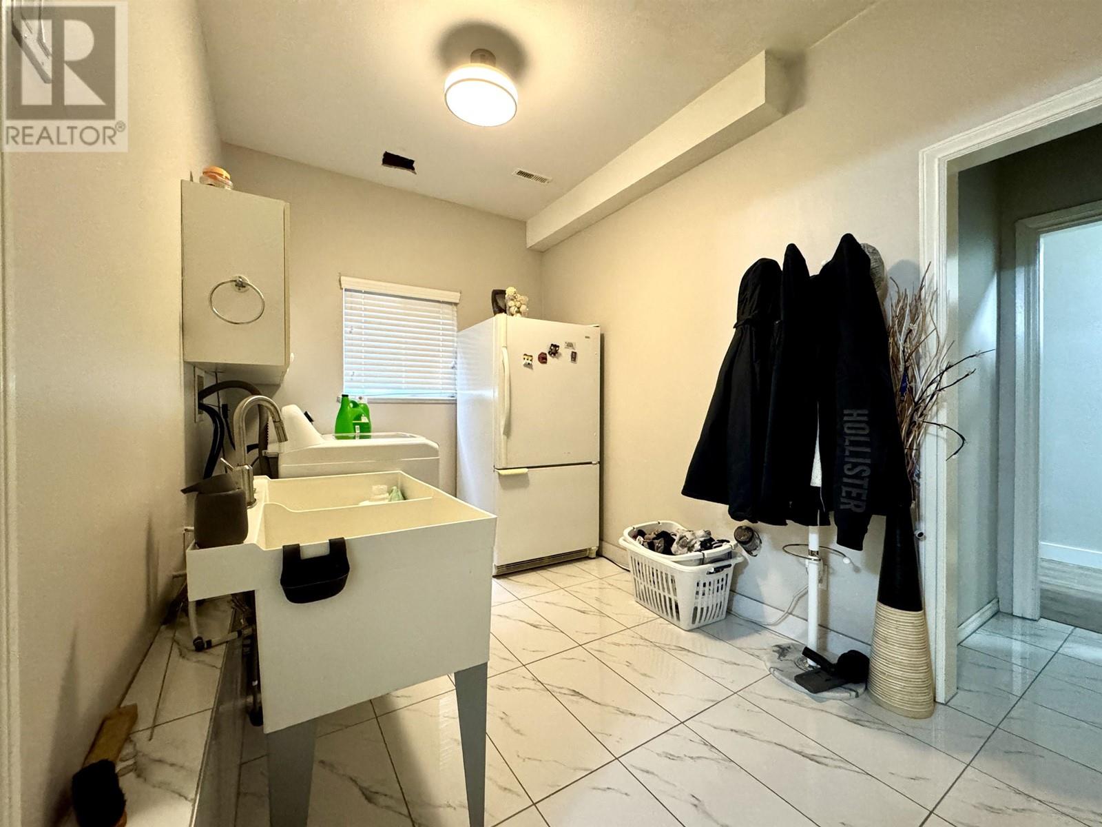 Property at 24026 109A AVENUE image 4