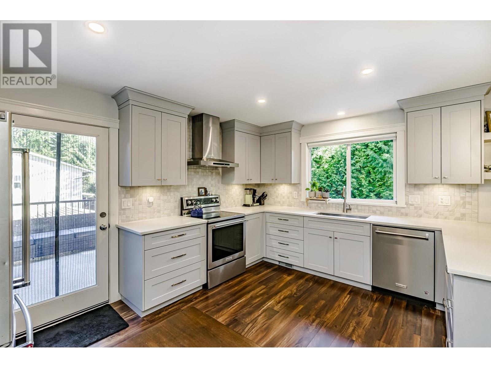 24830 118a Avenue, Maple Ridge, British Columbia  V4R 1Z3 - Photo 9 - R2974161