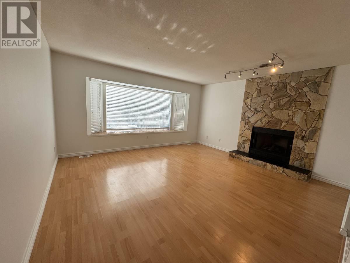 Upper Level 22377 124 Avenue, Maple Ridge, British Columbia  V2X 4J7 - Photo 4 - R2980947