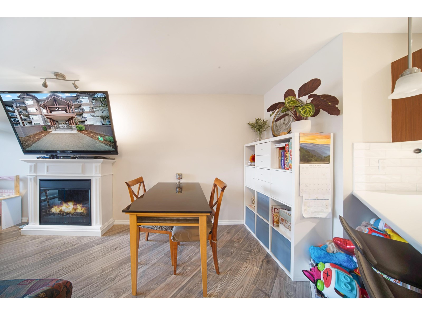 302 2581 Langdon Street, Abbotsford, British Columbia  V2T 7A3 - Photo 13 - R2980083