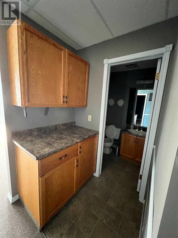 2, 7895 49 Avenue, Red Deer, Alberta  T4P 2B4 - Photo 2 - A2187562