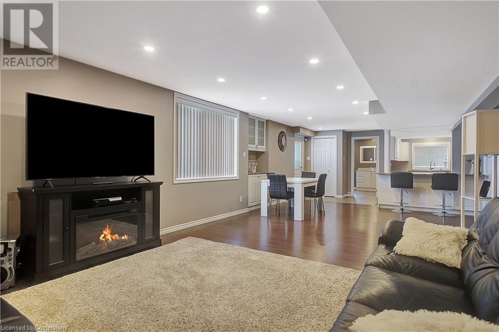 55 Woodcrest Court, Kitchener, Ontario  N2P 2K2 - Photo 39 - 40702761
