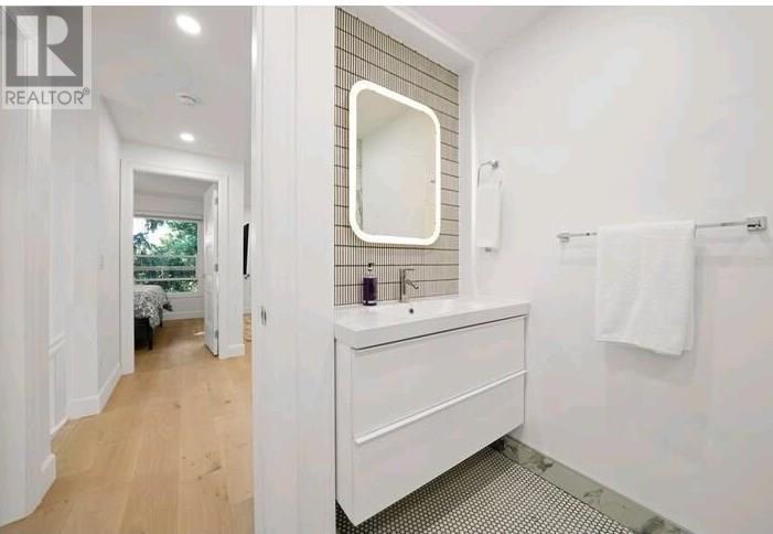 1620 Mclean Drive, Vancouver, British Columbia  V5L 3P3 - Photo 6 - R2966807