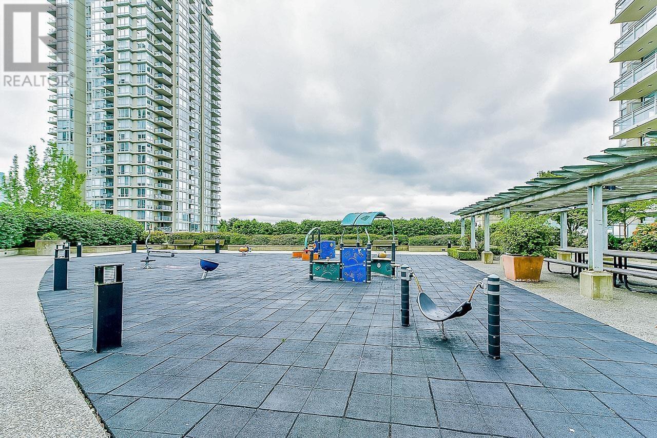 503 2968 Glen Drive, Coquitlam, British Columbia  V3B 0C4 - Photo 23 - R2980899