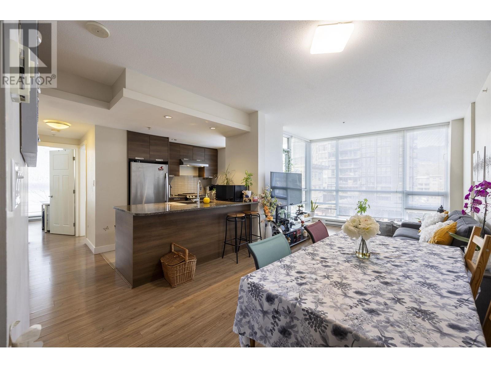 503 2968 Glen Drive, Coquitlam, British Columbia  V3B 0C4 - Photo 11 - R2980899