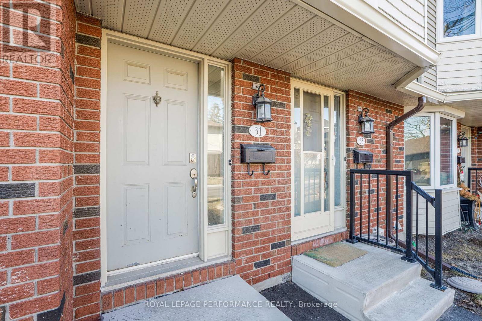 Property at 31 HAXBY image 3