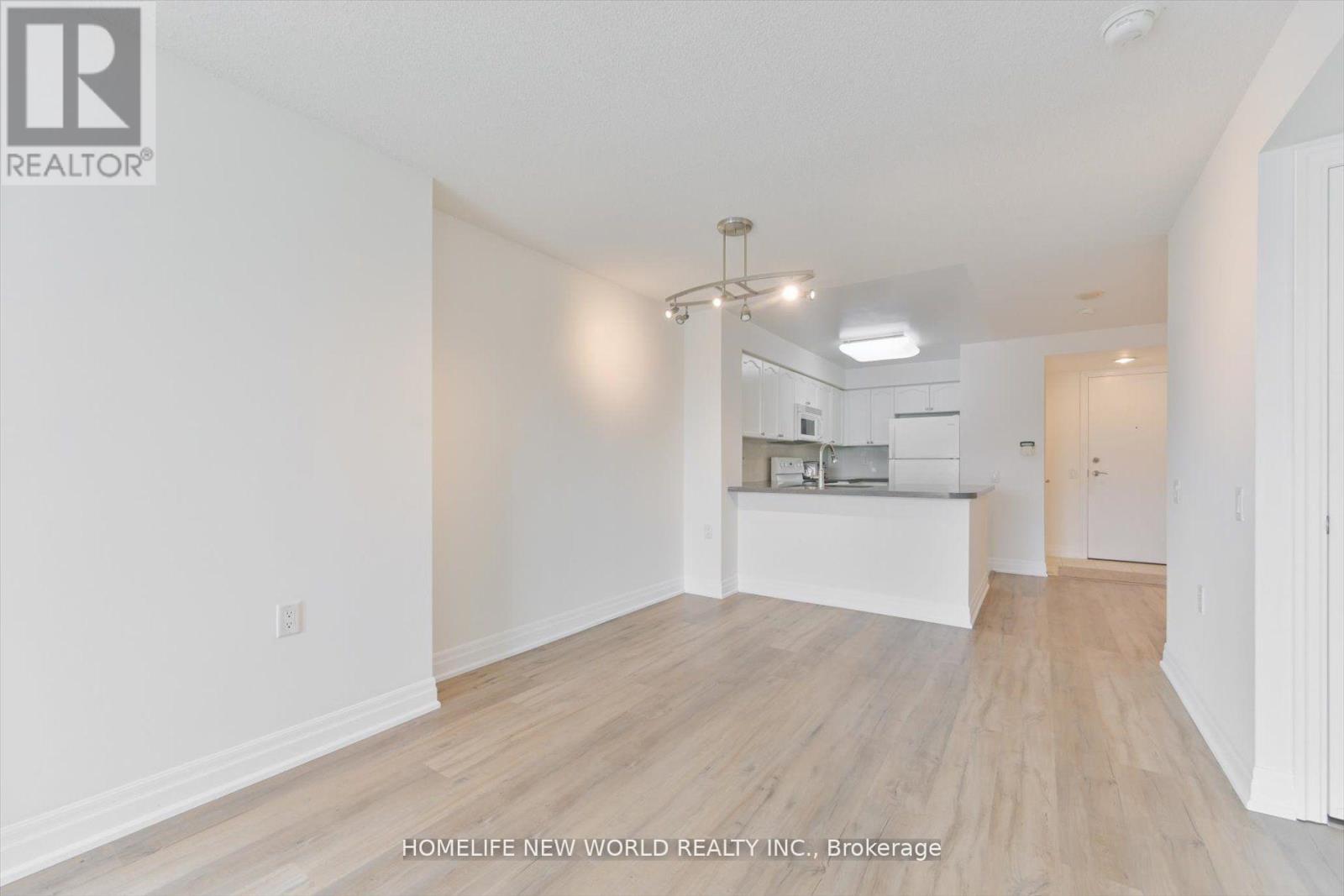 Property at 607 - 21 HILLCREST AVENUE image 2
