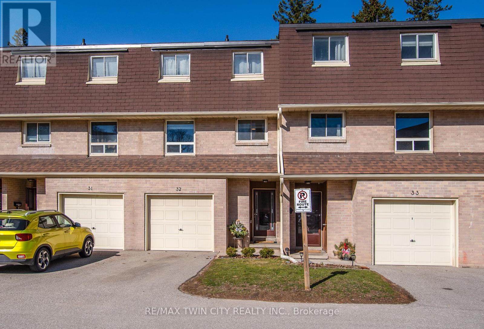 Property at 32 - 634 STRASBURG ROAD image 1