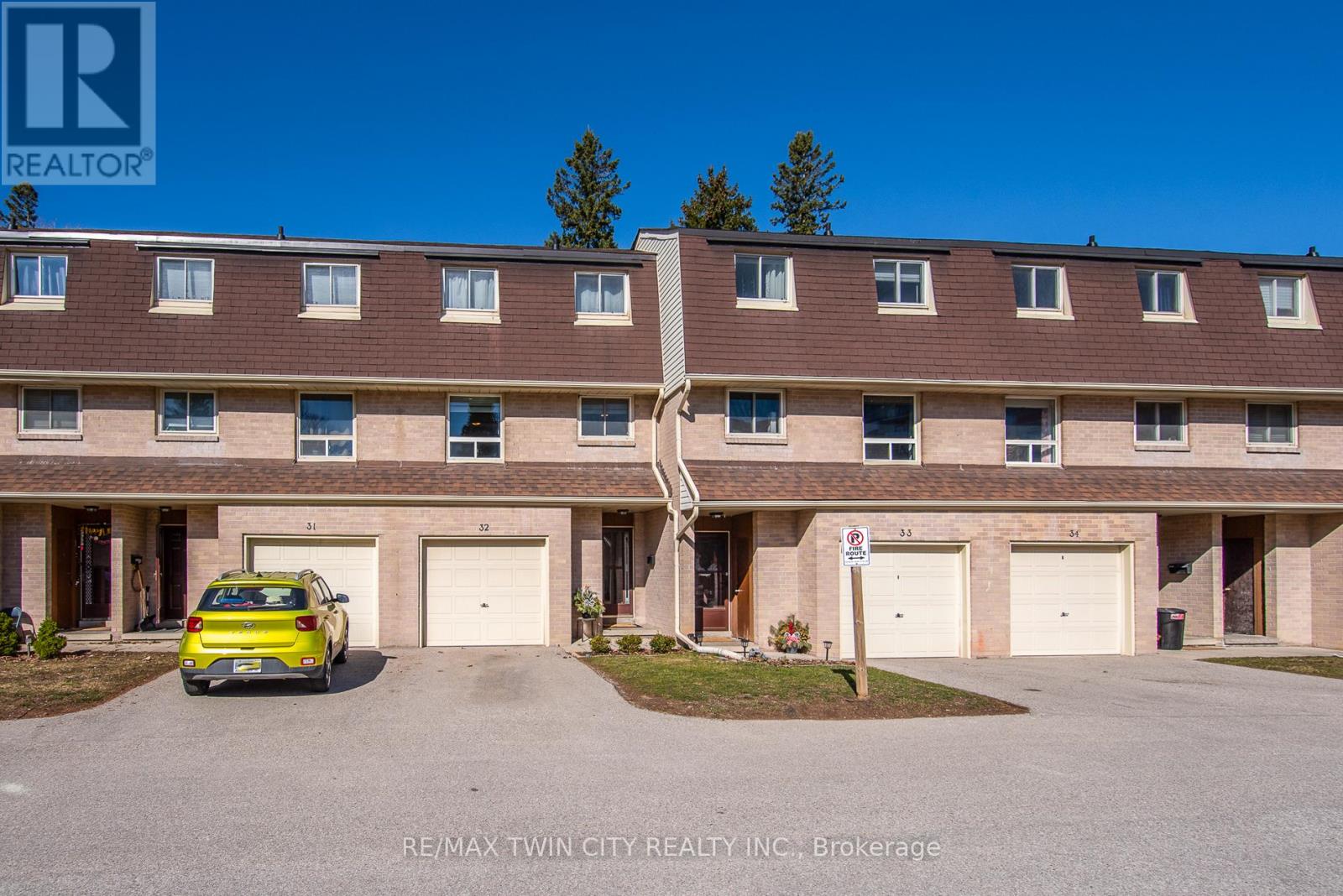 Property at 32 - 634 STRASBURG ROAD image 2