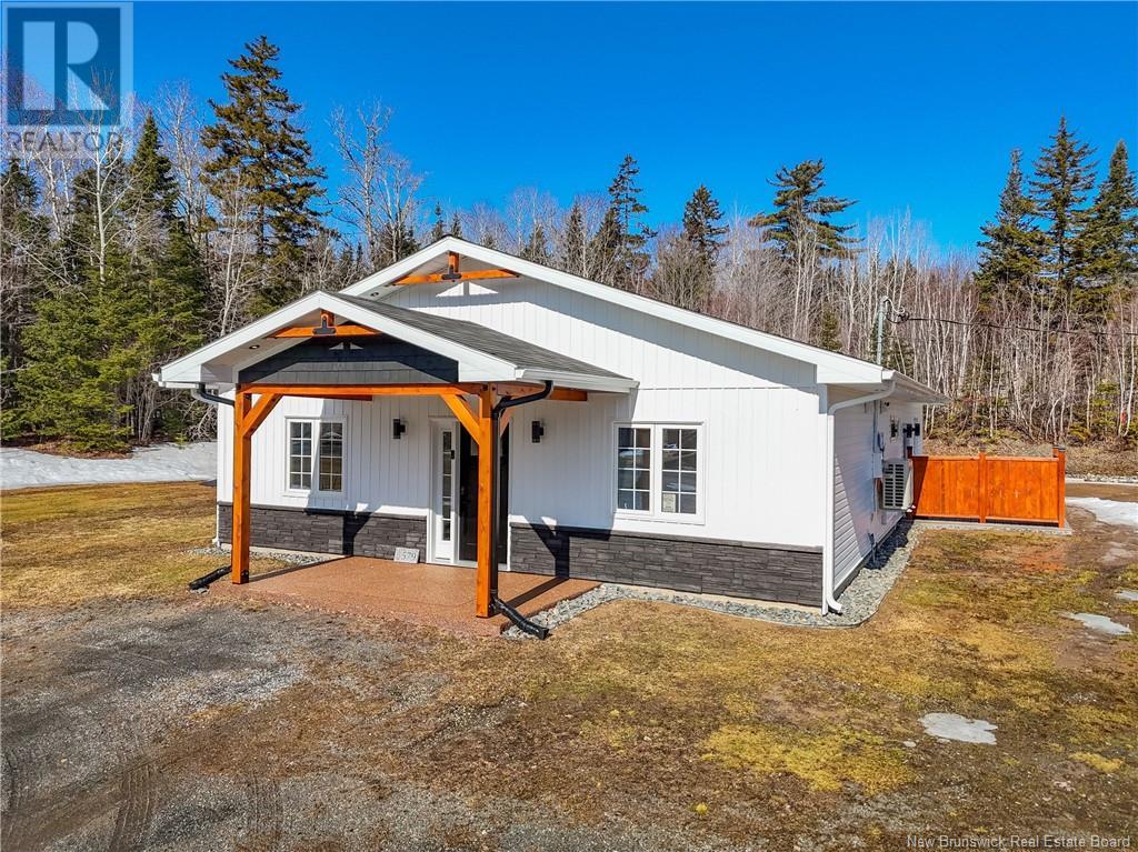 579 Main Street, Doaktown, New Brunswick  E9C 1W9 - Photo 2 - NB110088