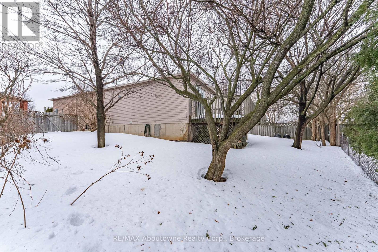 18 Jena Court W, Hamilton, Ontario  L9A 5J5 - Photo 31 - X12034951