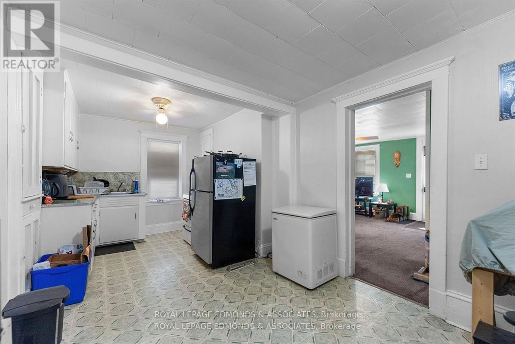7 Isabella Street, Pembroke, Ontario  K8A 5S4 - Photo 13 - X12036633