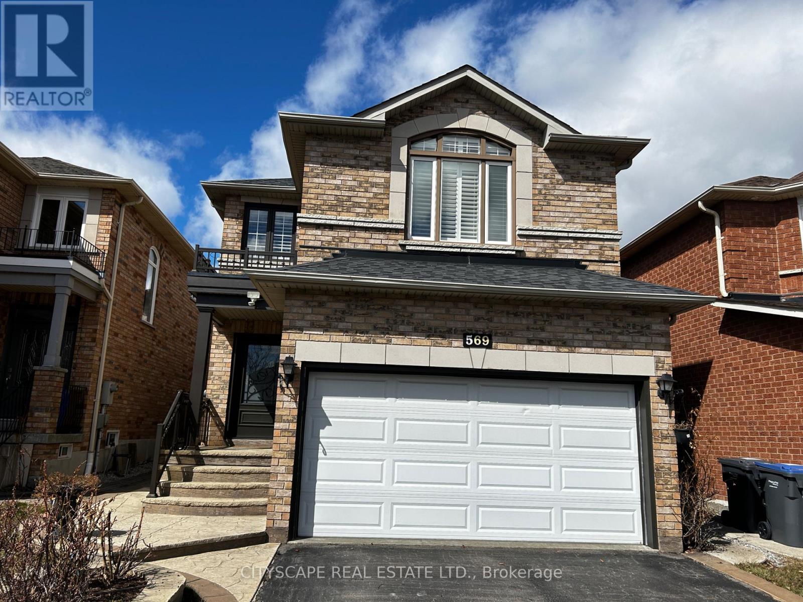 569 CLAYMEADOW AVENUE, Mississauga, Ontario