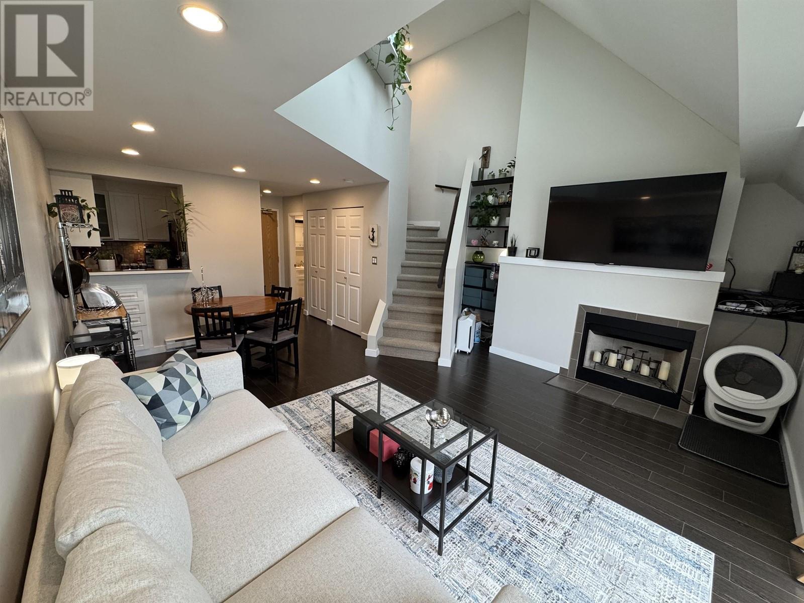 305 7471 Blundell Road, Richmond, British Columbia  V6Y 1J6 - Photo 8 - R2978930