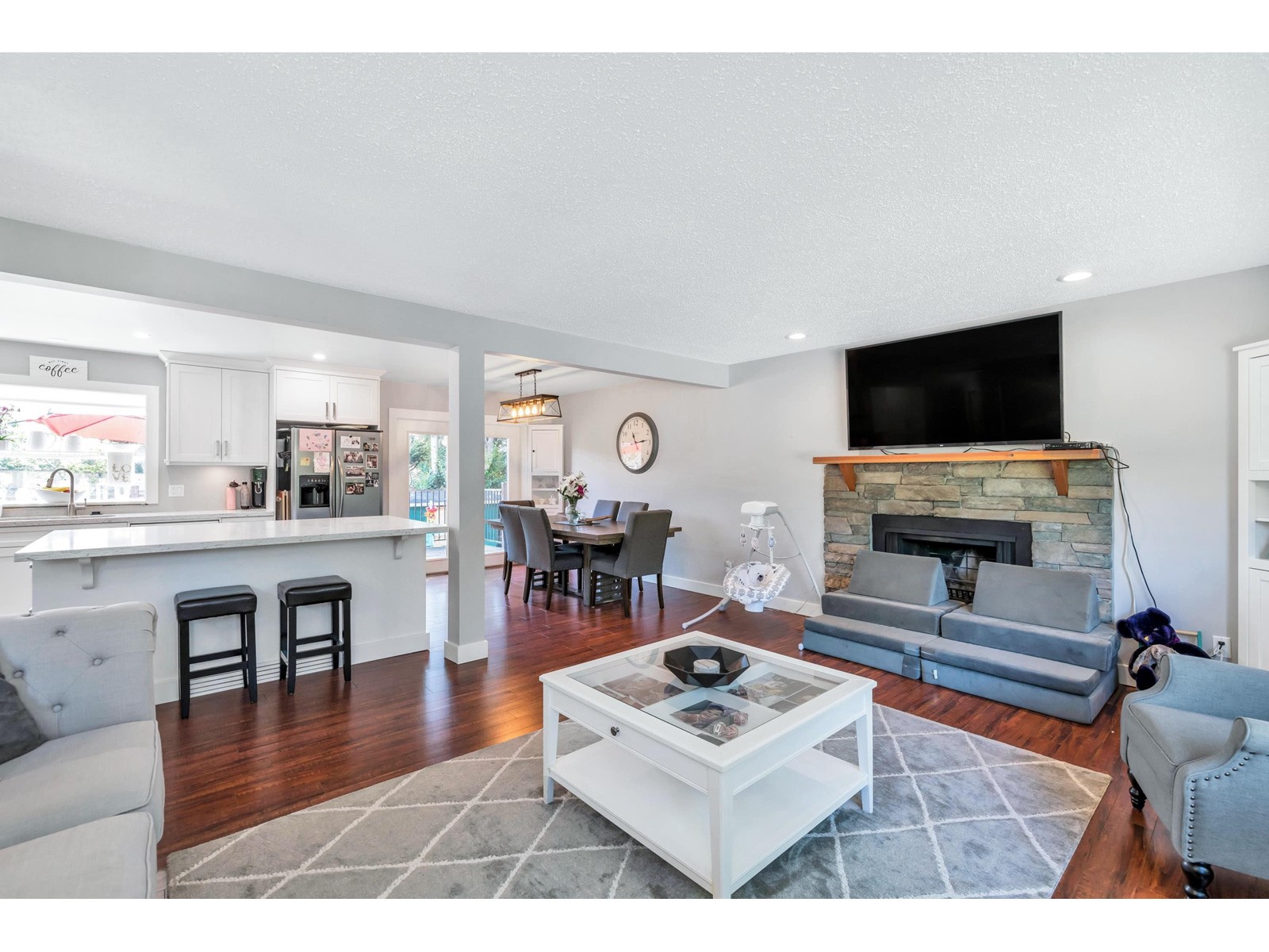 7636 Horne Street, Mission, British Columbia  V2V 3Y9 - Photo 6 - R2978290