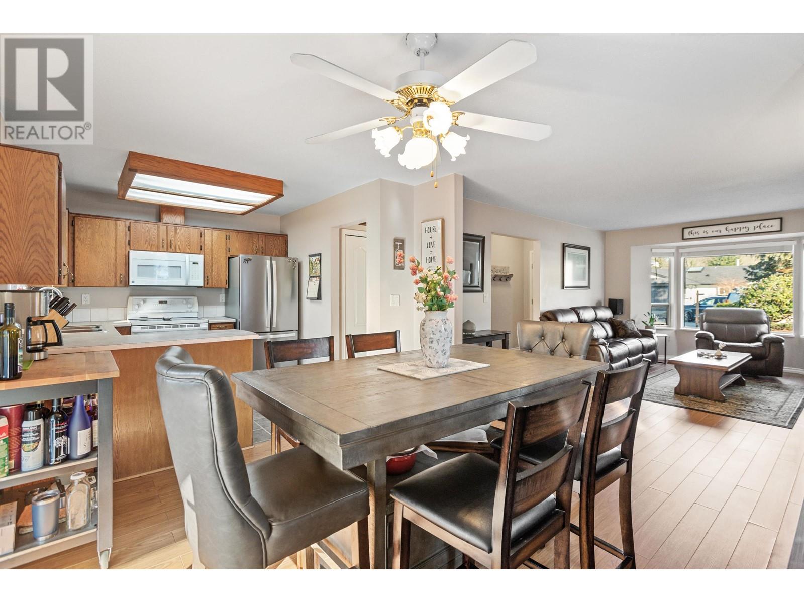 22750 Balabanian Circle, Maple Ridge, British Columbia  V2X 9C3 - Photo 14 - R2975166