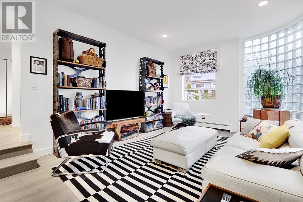 3128 Windermere Street, Vancouver, British Columbia  V5M 4R4 - Photo 4 - R2979986