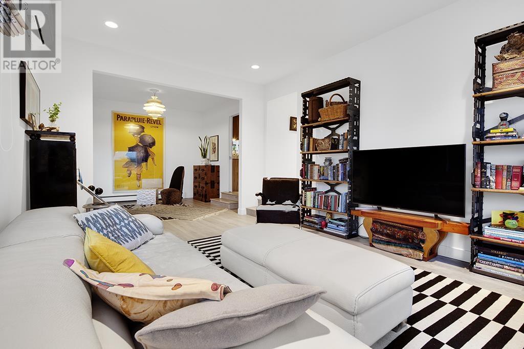 3128 Windermere Street, Vancouver, British Columbia  V5M 4R4 - Photo 6 - R2979986