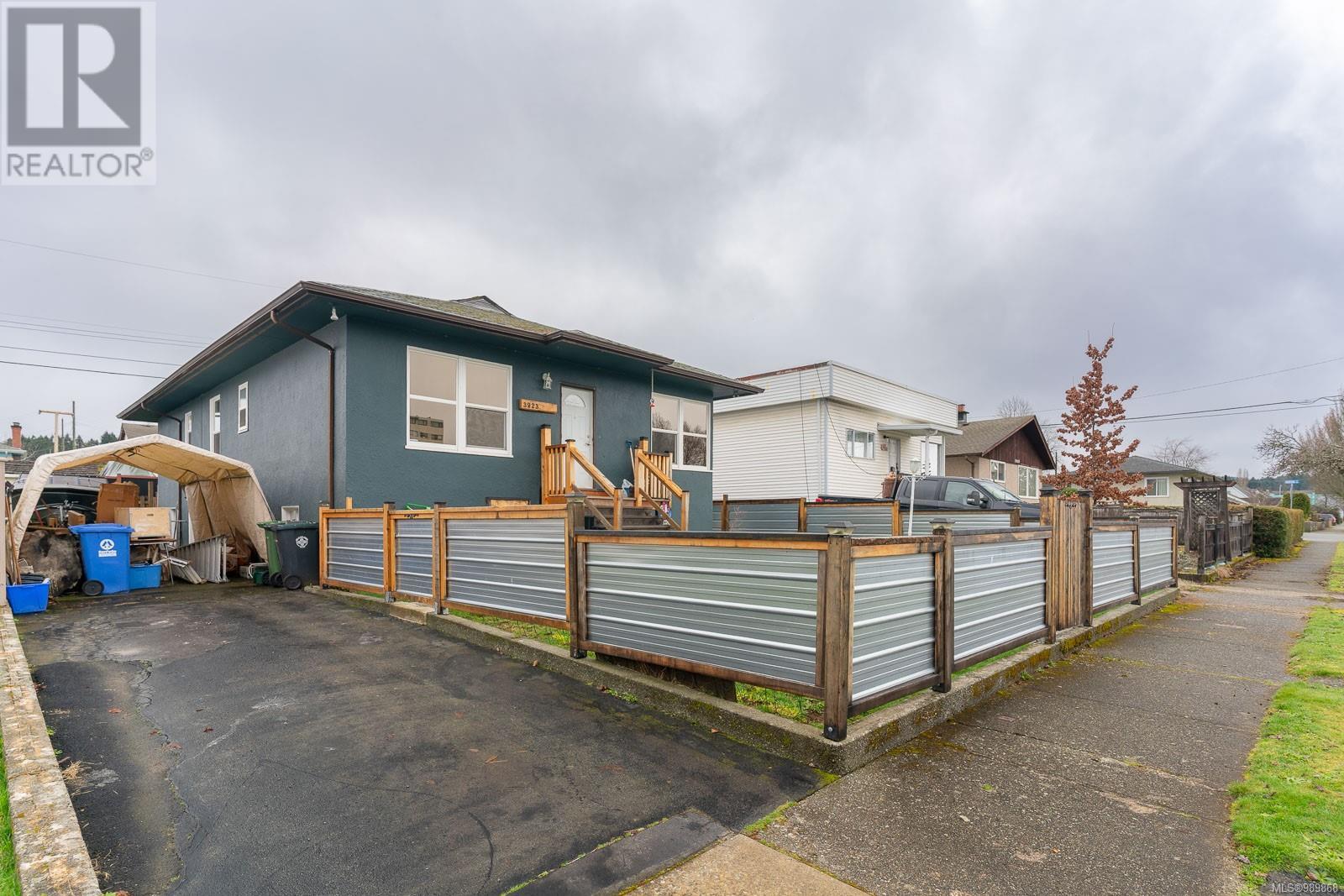 Property at 3923 Anderson Ave image 3