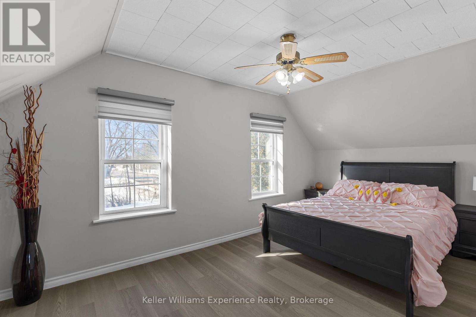 57 Coldwater Road, Severn, Ontario  L0K 1E0 - Photo 11 - S12036744