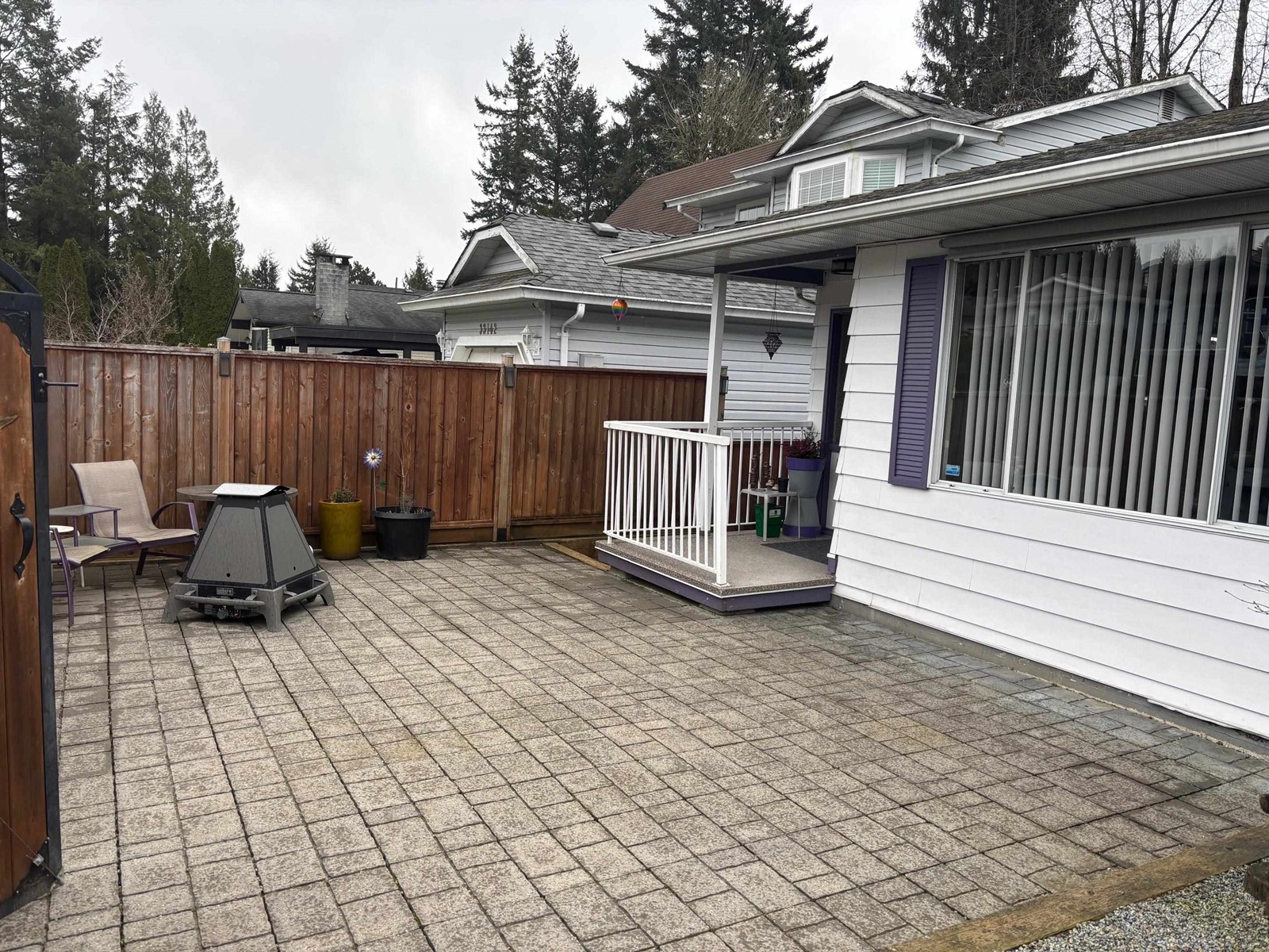 Property at 33138 MYRTLE AVENUE image 3