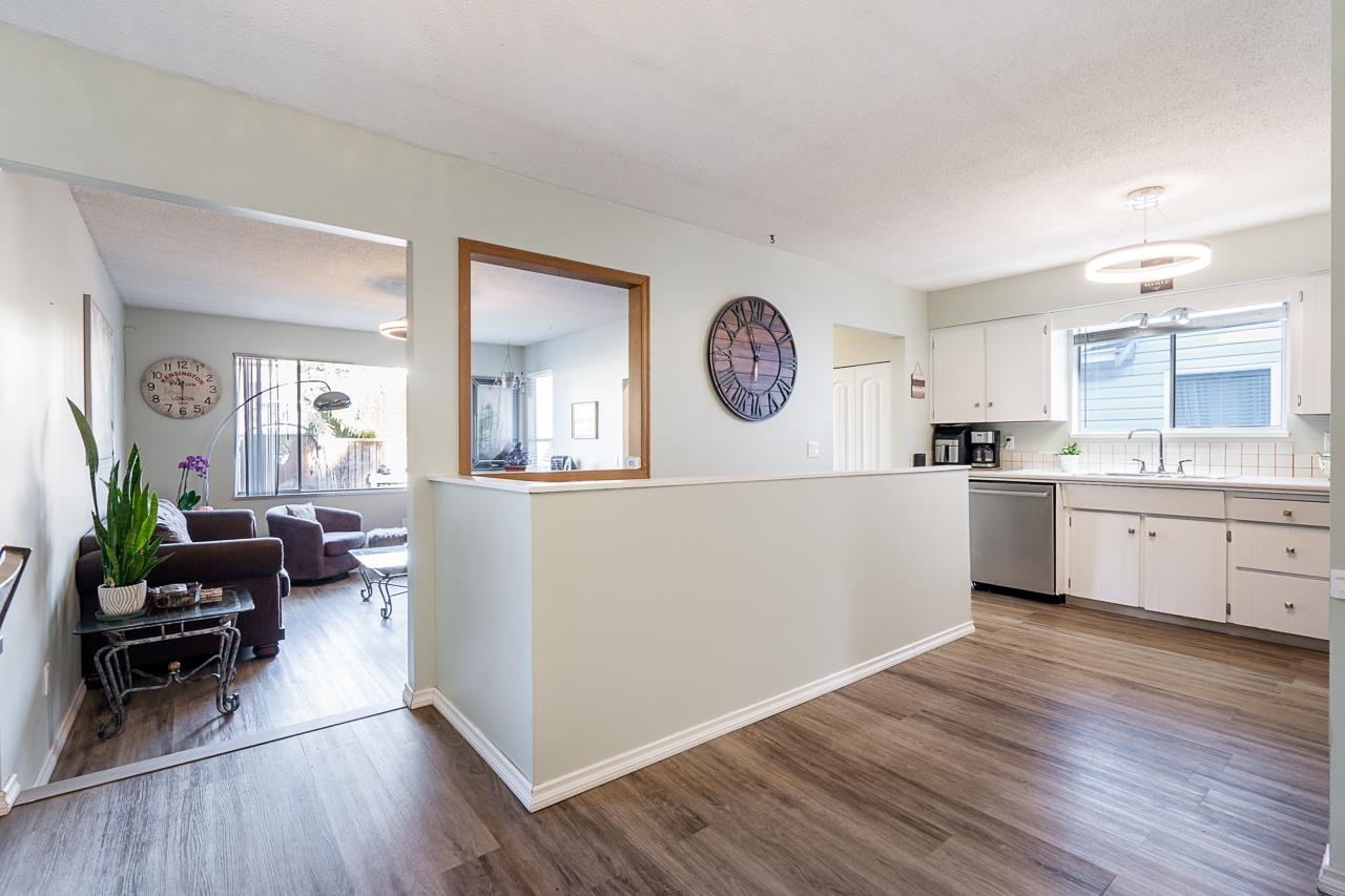 33138 Myrtle Avenue, Mission, British Columbia  V2V 5W1 - Photo 10 - R2961712