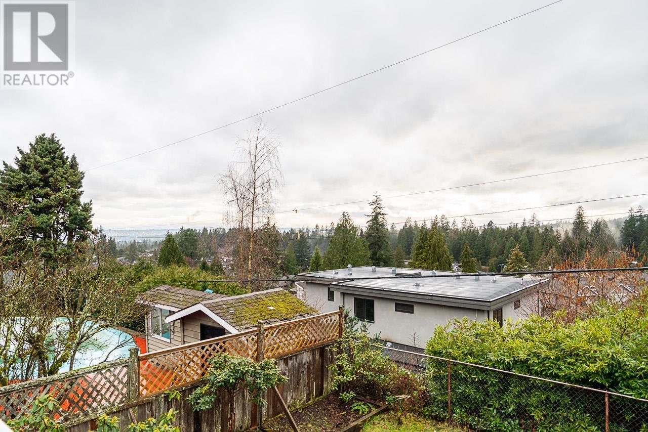 4379 Ranger Avenue, North Vancouver, British Columbia  V7R 3L1 - Photo 27 - R2978404