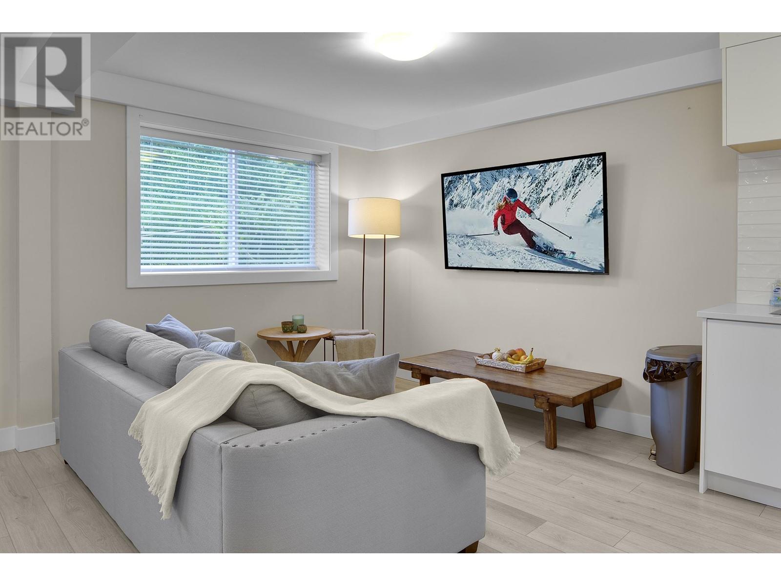 4379 Ranger Avenue, North Vancouver, British Columbia  V7R 3L1 - Photo 34 - R2978404