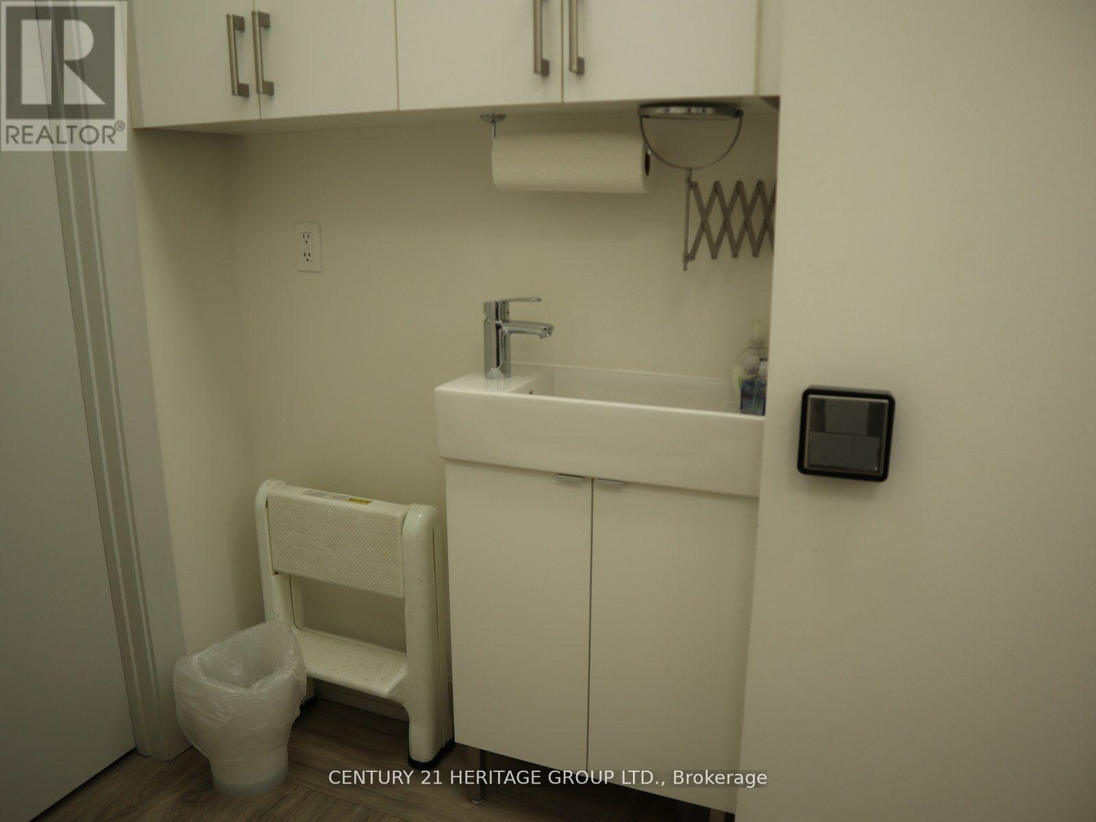 123 & 125 - 8763 Bayview Avenue, Richmond Hill (Doncrest), Ontario  L4B 3V1 - Photo 14 - N12036779