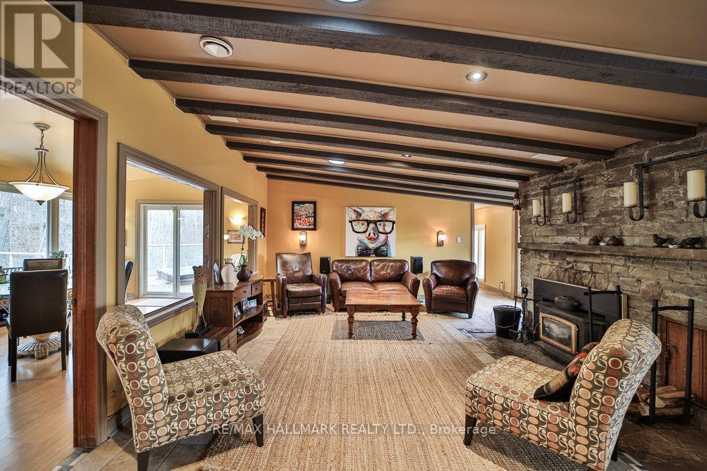 14728 Heritage Road, Caledon, Ontario  L7C 1T7 - Photo 8 - W12036775