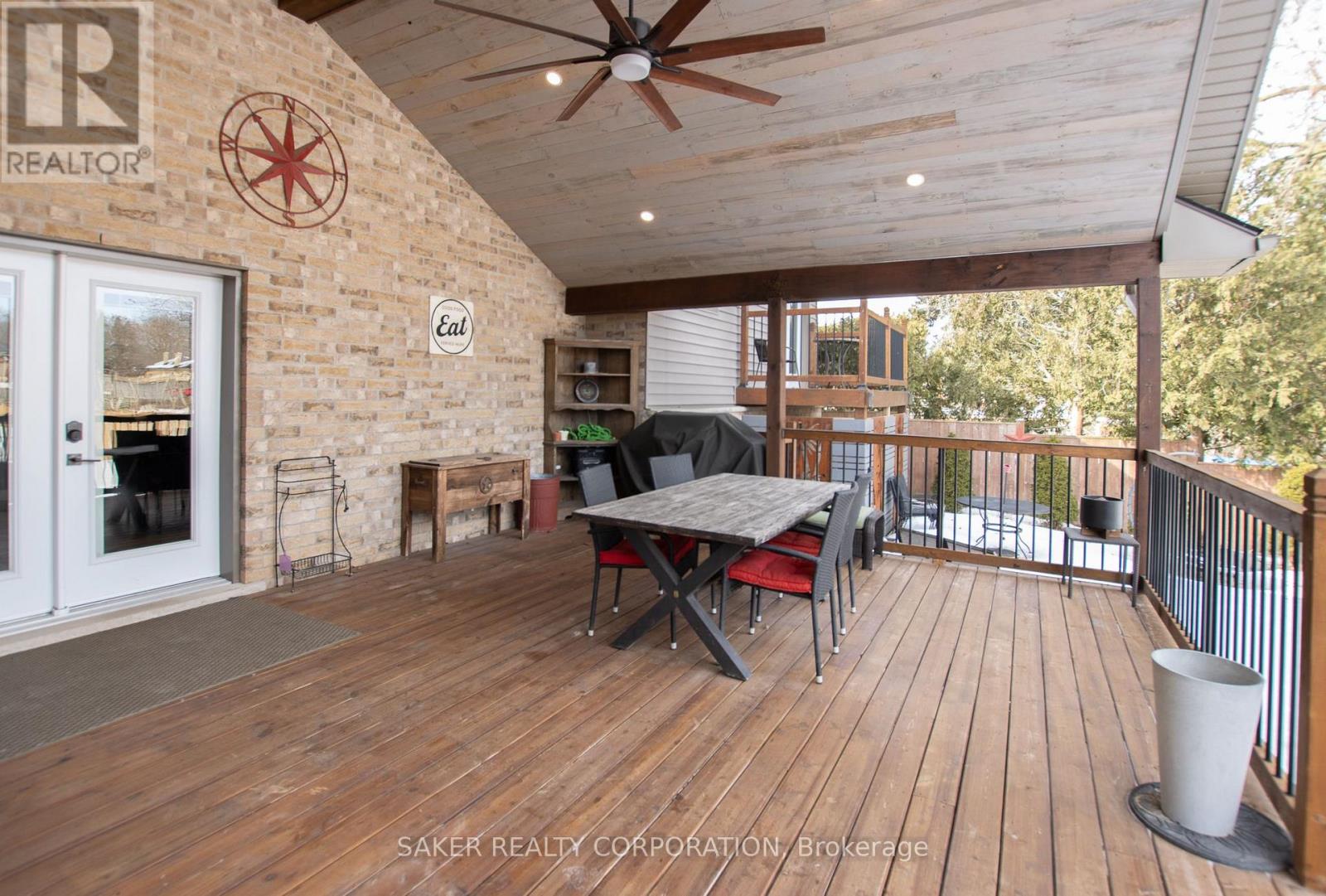 Property at 411 ALBERT STREET image 3