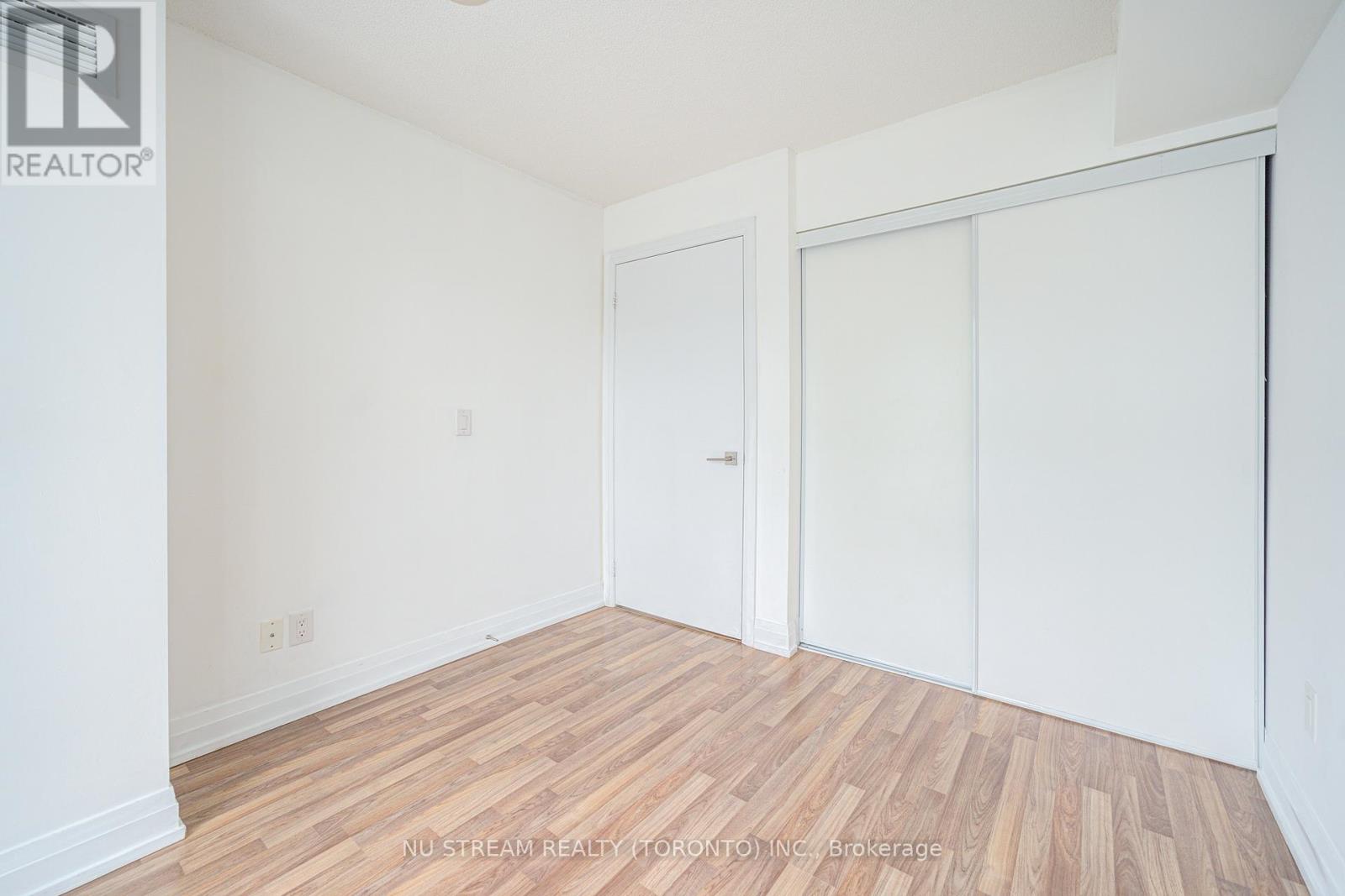 E810 - 555 Wilson Avenue, Toronto, Ontario  M3H 0C5 - Photo 36 - C11968804