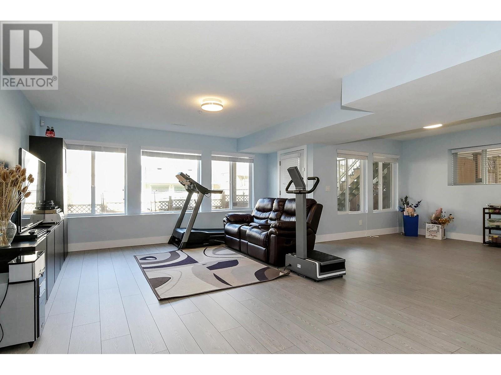 10499 Mceachern Street, Maple Ridge, British Columbia  V2W 0H8 - Photo 18 - R2980211