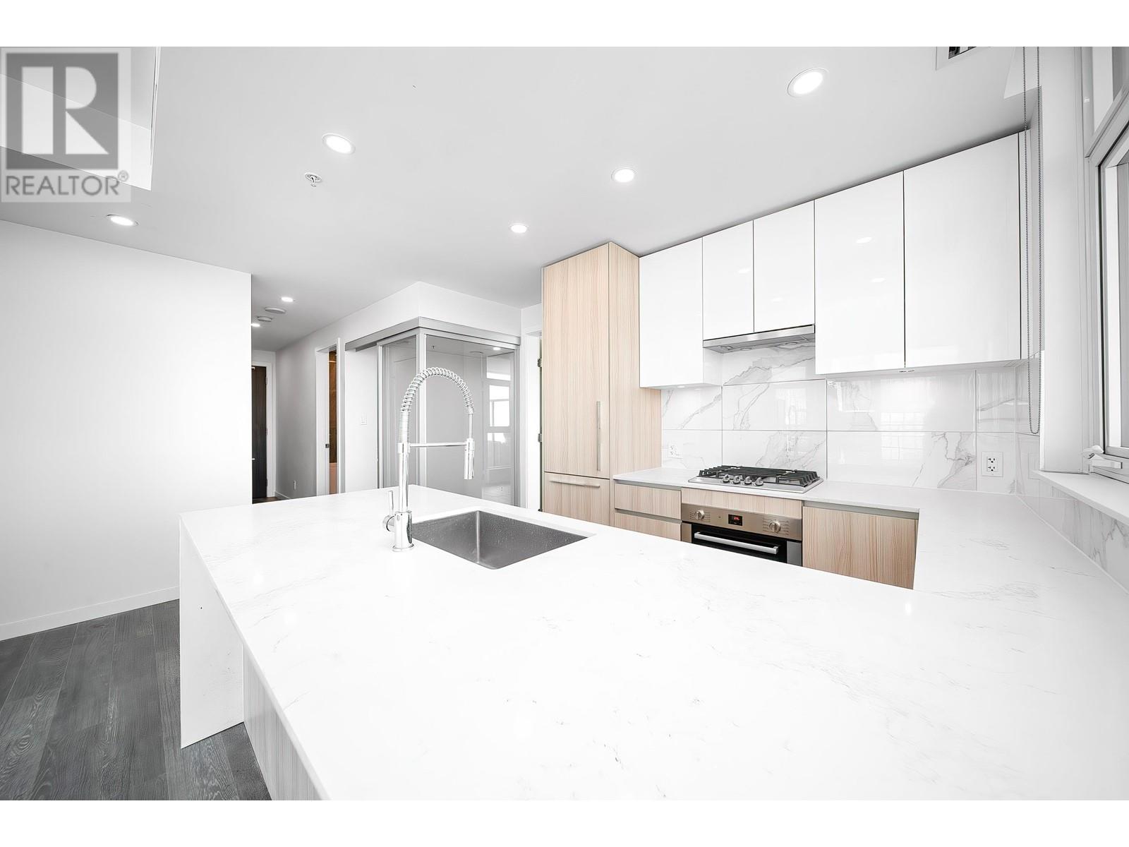 Listing Picture 7 of 36 : 2706 5333 GORING STREET, Burnaby / 本拿比 - 魯藝地產 Yvonne Lu Group - MLS Medallion Club Member